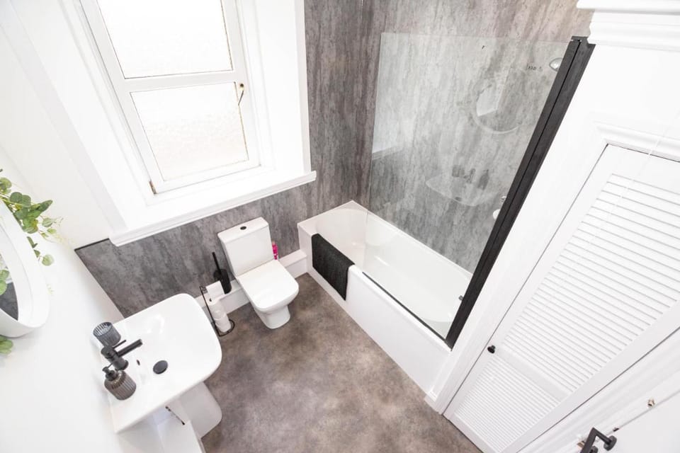 Carnoustie Residence - SJA Stays - 3 Bed Apartment Apartment in Carnoustie