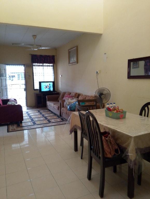 Changlun Zaida Homestay Vacation rental in Kedah