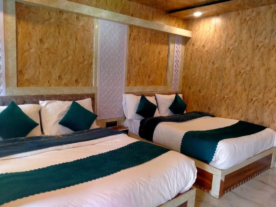 Om Radhey by KALASH Hotel in Uttarakhand