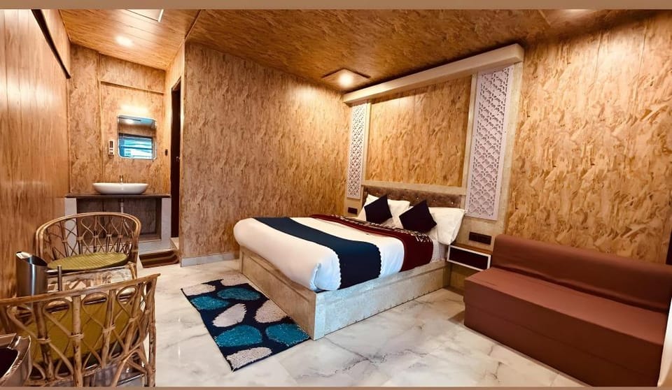 Om Radhey by KALASH Hotel in Uttarakhand