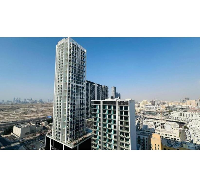 OYO HOME 1457 Premium 1bed Apartment In Jvc Bh8061007 Hotel in Dubai