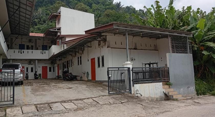 King Homestay By RoHo Hotel in Indonesia