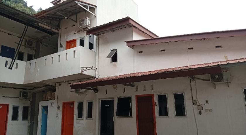 King Homestay By RoHo Hotel in Indonesia