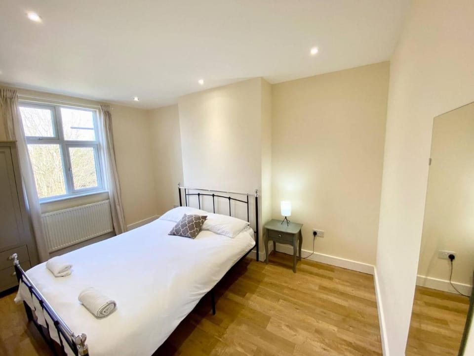 Lovely 2 Bedroom Escape Apartment in London Apartment in Croydon
