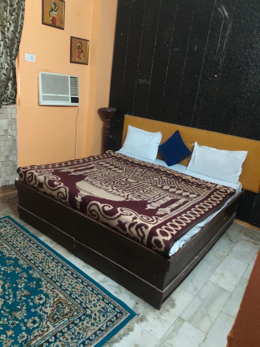 Roshan Taj Homestay & Guest House Hostel Vacation rental in Agra