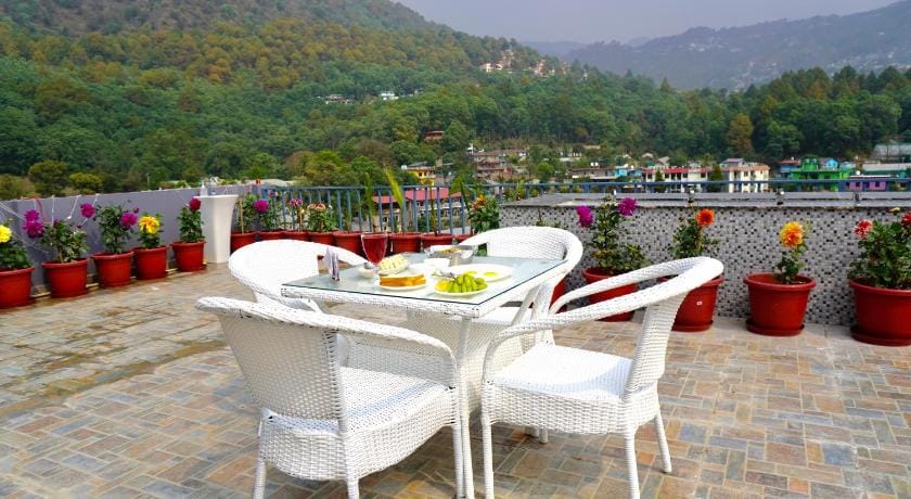 Nakshville homestay Hotel in Uttarakhand