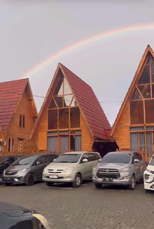 Kizuna villa dieng Bed and Breakfast in Indonesia