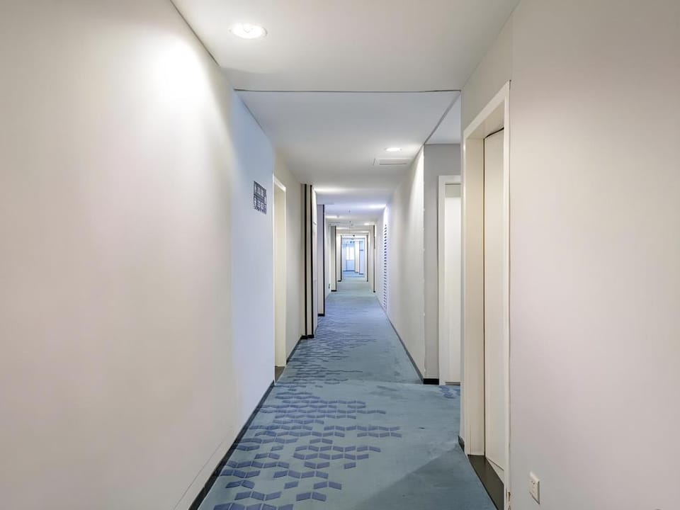 7 Days Premium Guangzhou Railway Station Traditional Chinese Medicine University Ziyuangang Metro St Hotel in Guangzhou