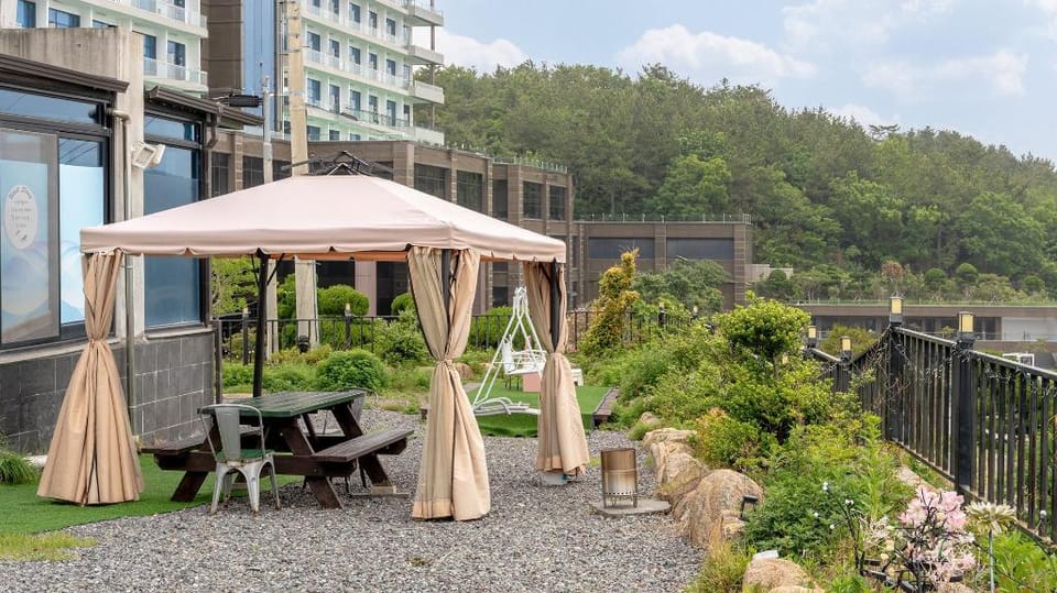 Yeosu Wellstay Pool Villa Bed and Breakfast in South Korea