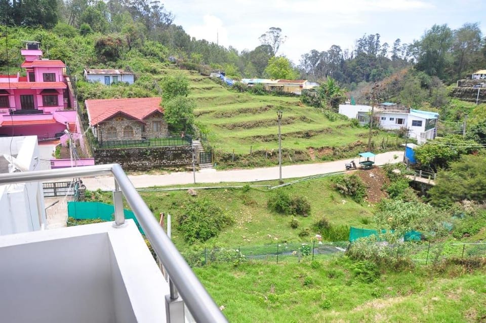 SRIVARI STUDIO APARTMENT Vacation rental in Kodaikanal