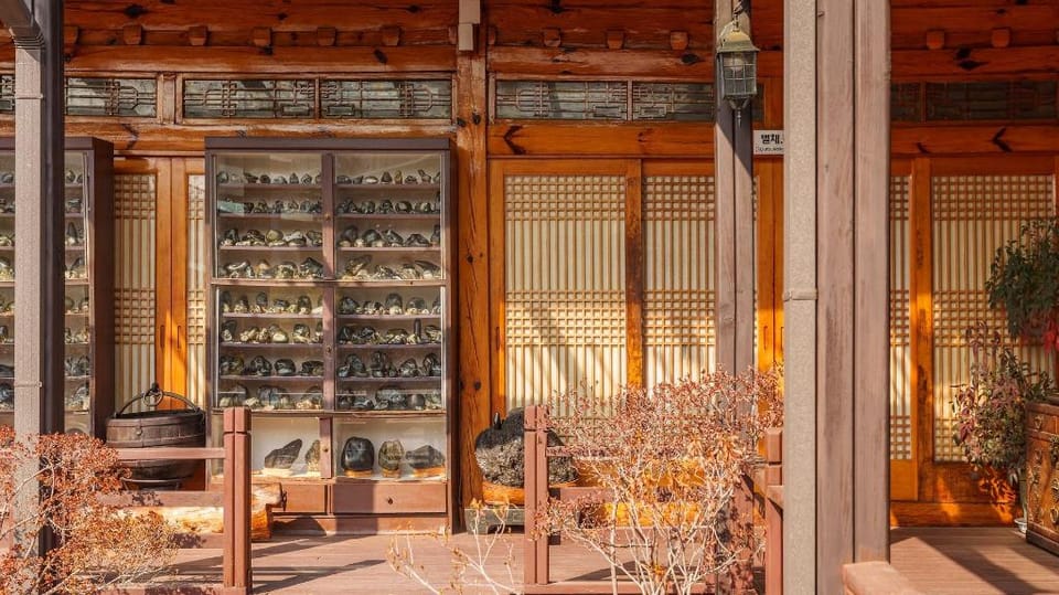 Gyeongju Silla Palace Pension Bed and Breakfast in South Korea