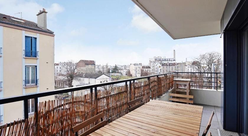 Sumptuous 3BR/6P Apartment with terrace-Near Paris Apartment in Saint-Denis, France