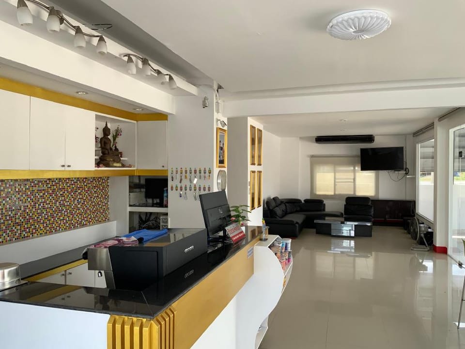 โรงแรมปภาดา - New Papada Hotel in Laos