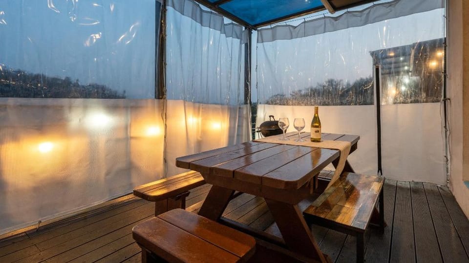 Yeonorang Park Pool Villa in Pohang Bed and Breakfast in South Korea