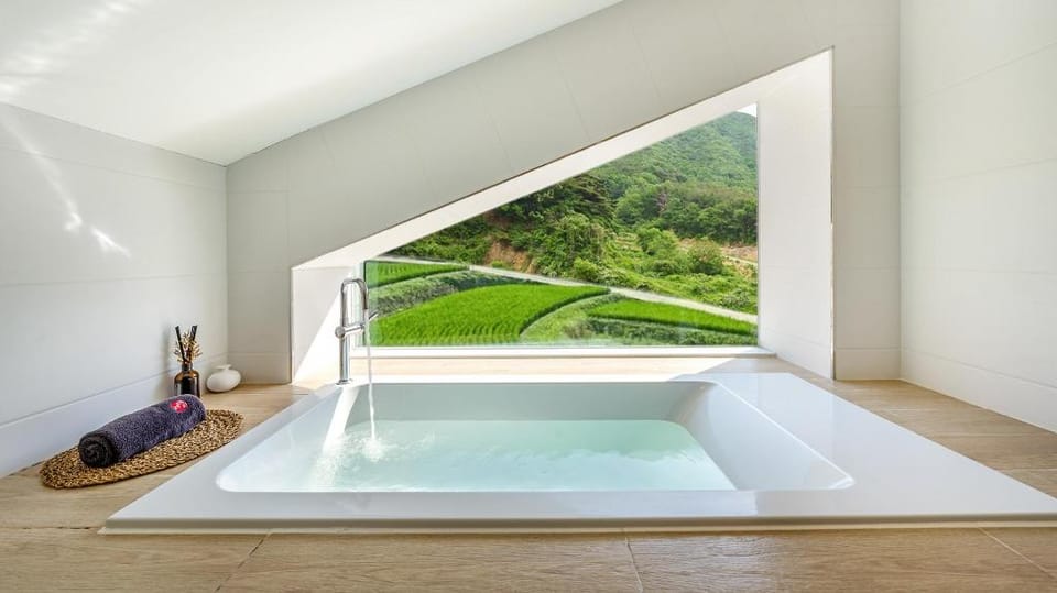 Laetari Pension, Gyeongju Bed and Breakfast in South Korea