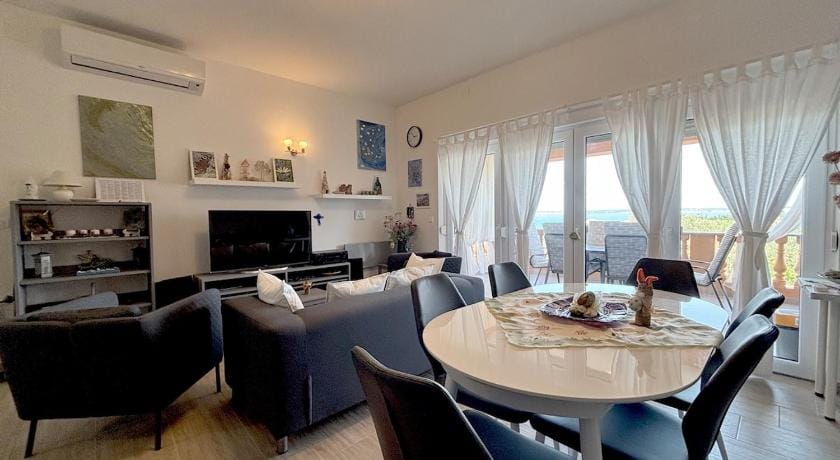 Two-Bedroom Apartment with Sea View Artmare Apartment in Zadar County