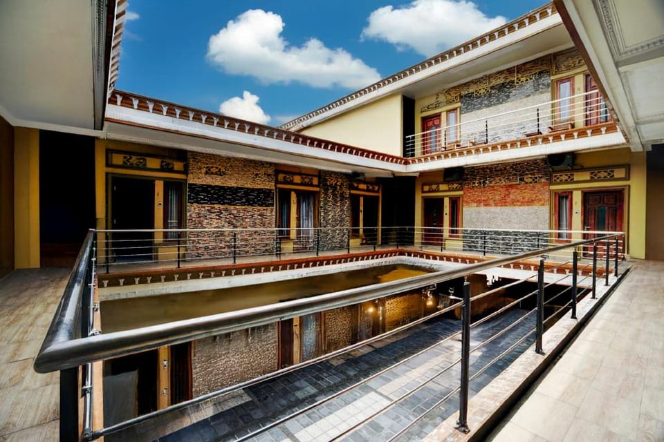 Hotel D'best Kutisari 6 Hour Stay Hotel in Surabaya