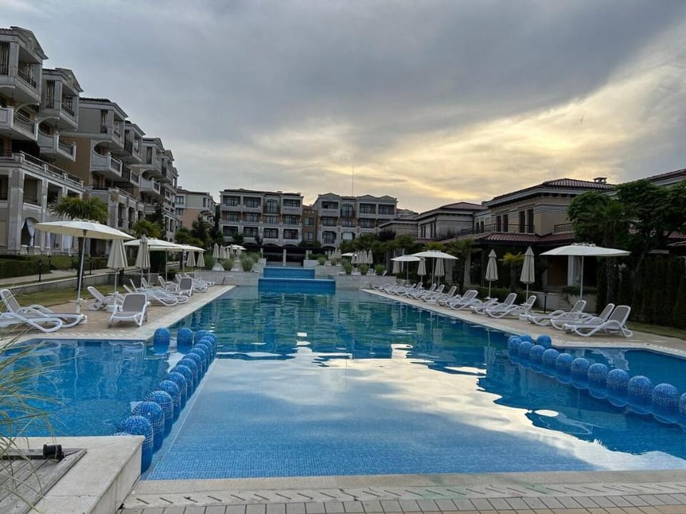 Studio Premium50м- Strand,Resort 4-Pools, Sozopol, Apartment in Burgas Province