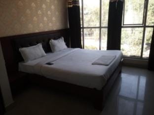 HOTEL ORACLE INN Apartment in Lucknow