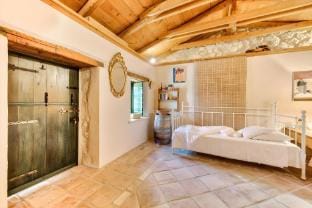 Eri Traditional House Apartment in Zakynthos, Greece