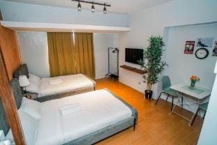 Charming Vintage Flat in Makati CBD Apartment in Makati