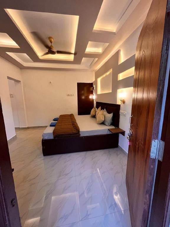 TGI Guest Houses Hotel in Baga