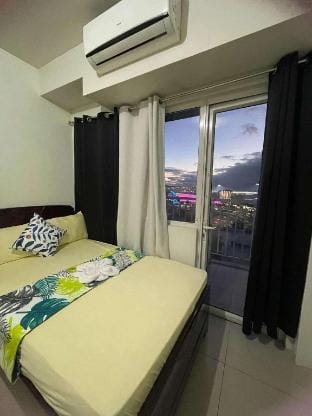 Shell and shore residences staycation in MOA Apartment in Pasay