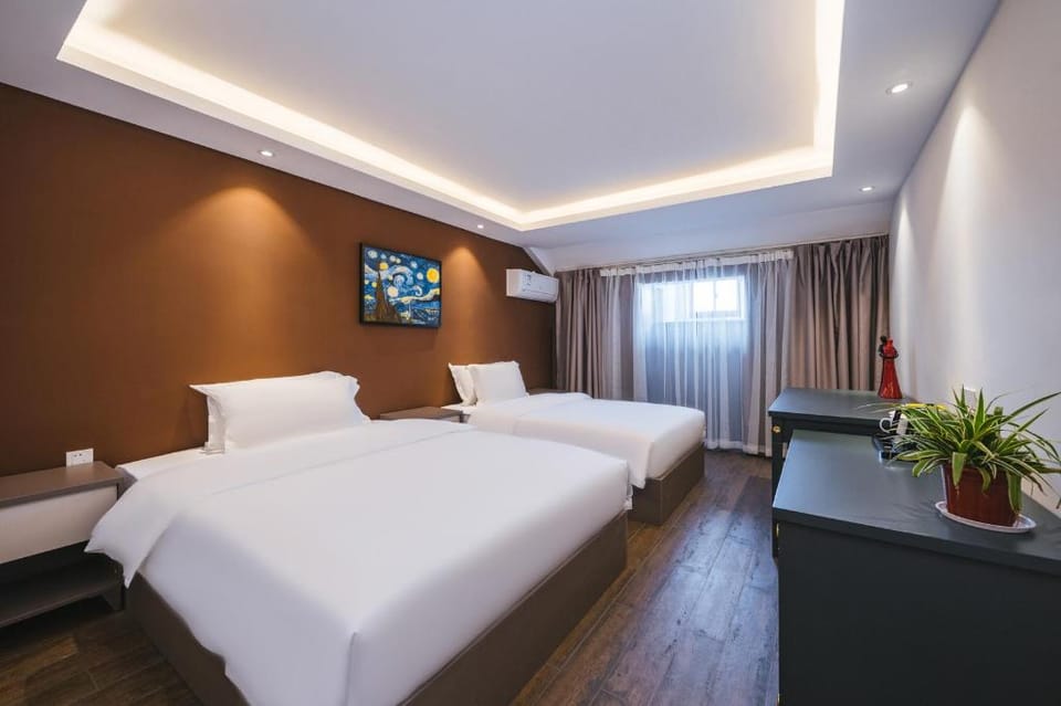 Floral Hotel Suzhou Night Park Hostel Hotel in Suzhou