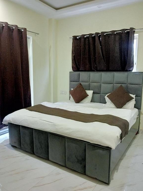 Narayana Stay Hotel in Varanasi