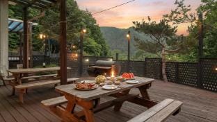 Hongcheon White Hill Pension Bed and Breakfast in Gyeonggi-do