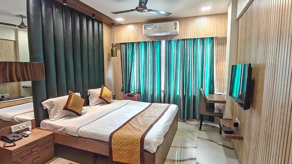 TIM Santacruz Airport Hotel in Mumbai