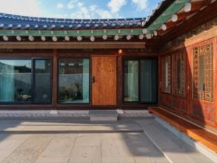 Soo Hanok  (순천 수하녹) – Private Hanok Stay Vacation rental in South Korea