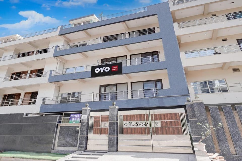 Hotel O Tree Inn Hotel in Noida