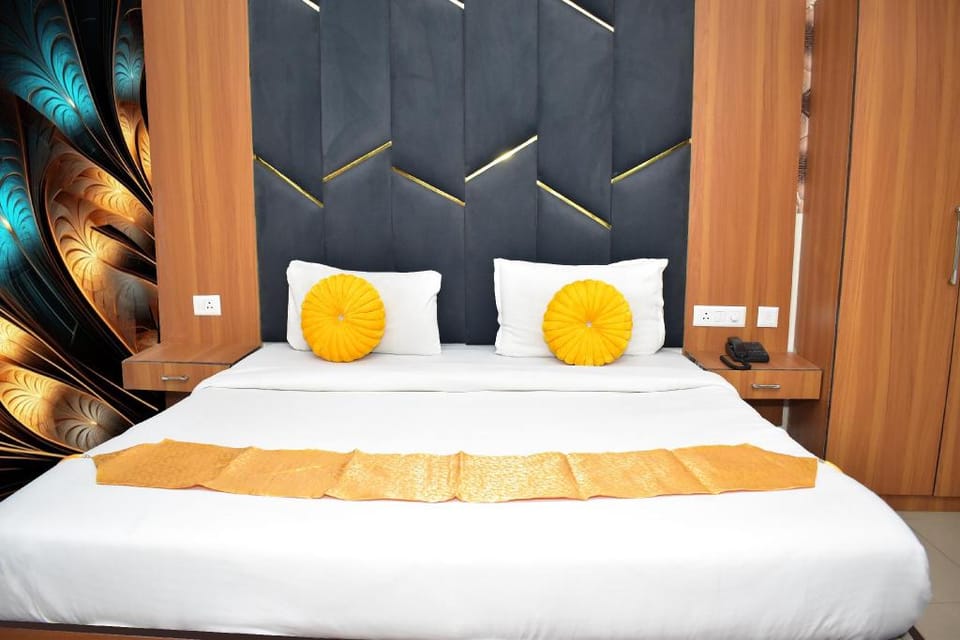 BH Hotels Lucullan Aerocity Road I Delhi Airport Hotel in New Delhi