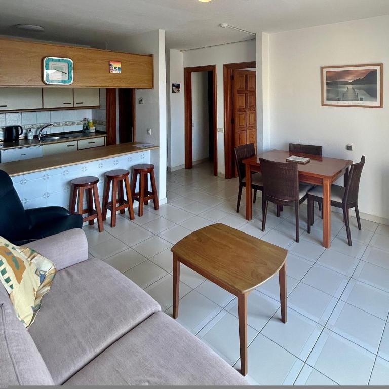 bed apt with pool views in Las Americas (K201) Apartment in Playa de las Americas