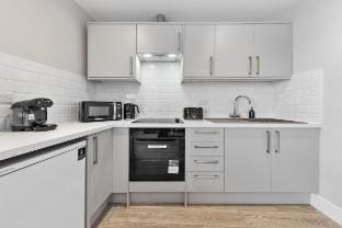 20min to Central London Modern Studio Vacation rental in London