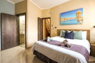 Narcisa - Luxury House w/ Pool, Cinema & Hot Tub Vacation rental in Malta