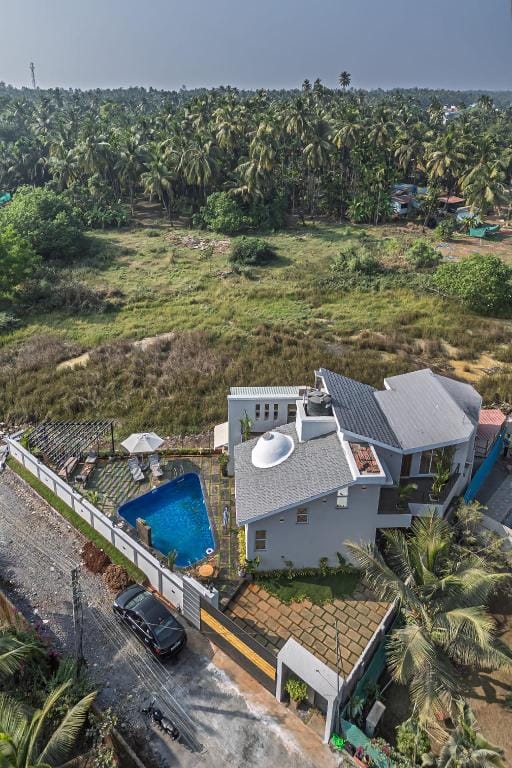 ELIVAAS Moonlit 3-BHK Villa with jacuzzi & Gazebo Vacation rental in Maharashtra