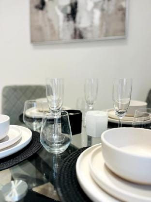 Chic Ealing Apt – Quick Access to Central London Vacation rental in London Borough of Ealing