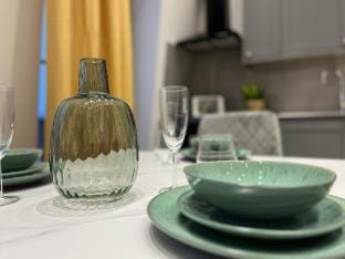 Comfy  Ealing Apt-Ideal for Groups-Steps to Tube Vacation rental in London Borough of Ealing