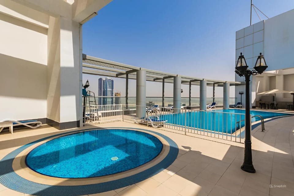 Burj Khalifa Luxury Stay Hotel in Dubai