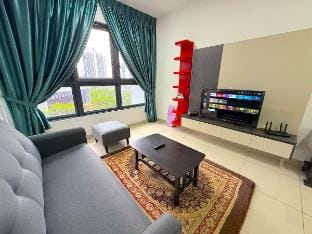 Spacious 3BD W 2BA & Kitchen @ M Vertika (B-12-02) Vacation rental in Federal Territory of Kuala Lumpur
