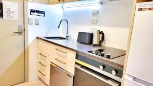 One Min to Sky Tower: Stylish Central Studio Vic92 Vacation rental in Auckland