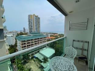 ВИДОВАЯ СТУДИЯ НА КОЗИ БИЧ Apartment in Pattaya City