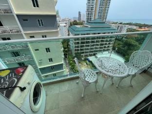 ВИДОВАЯ СТУДИЯ НА КОЗИ БИЧ Apartment in Pattaya City