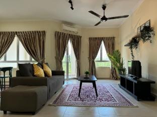Desaru Beach Family Suite 5GWifi Netflix D309 5Pax Apartment in Johor