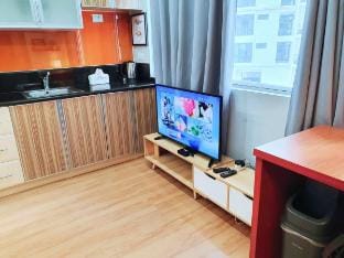 Maison at the Hill at Morgan Suites Mckinley BGC Apartment in Makati