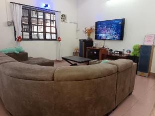 Y.s.a Homestay (100mbps Wifi) Semi-D Vacation rental in Ipoh