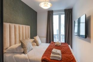 Magnificent Apartment - 4BR/10P - Arc de Triomphe Apartment in Paris