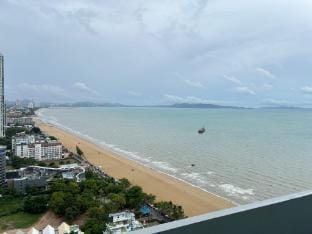 Jomtien Beach Apartments Apartment in Pattaya City